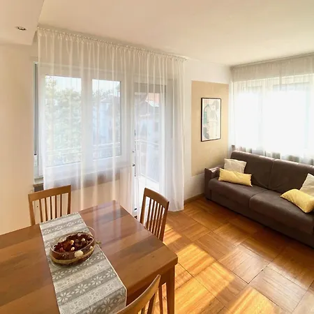 Thermae アパート メラーノ